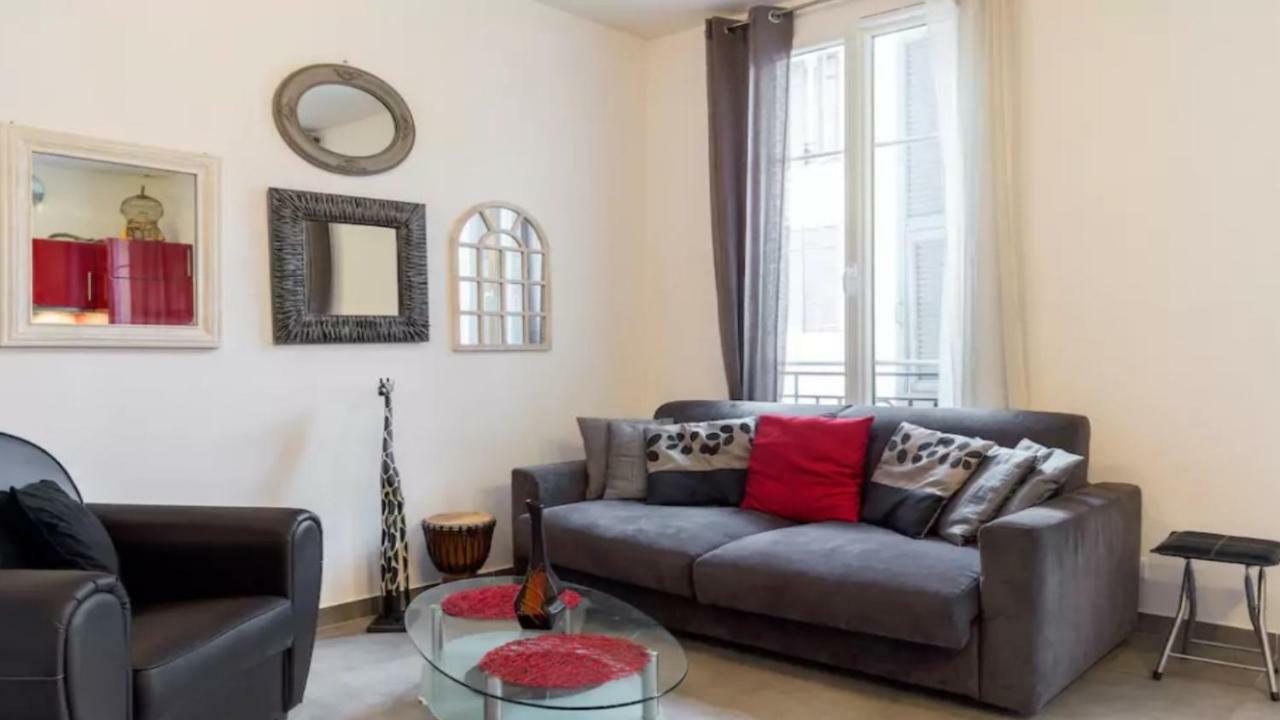 Stylish White And Red Apartments Juan-les-Pins Exterior foto